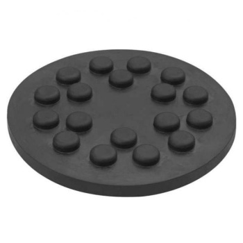 Tõstuki käpa kummipadi 137x18mm kolme puksiga 15-00-48